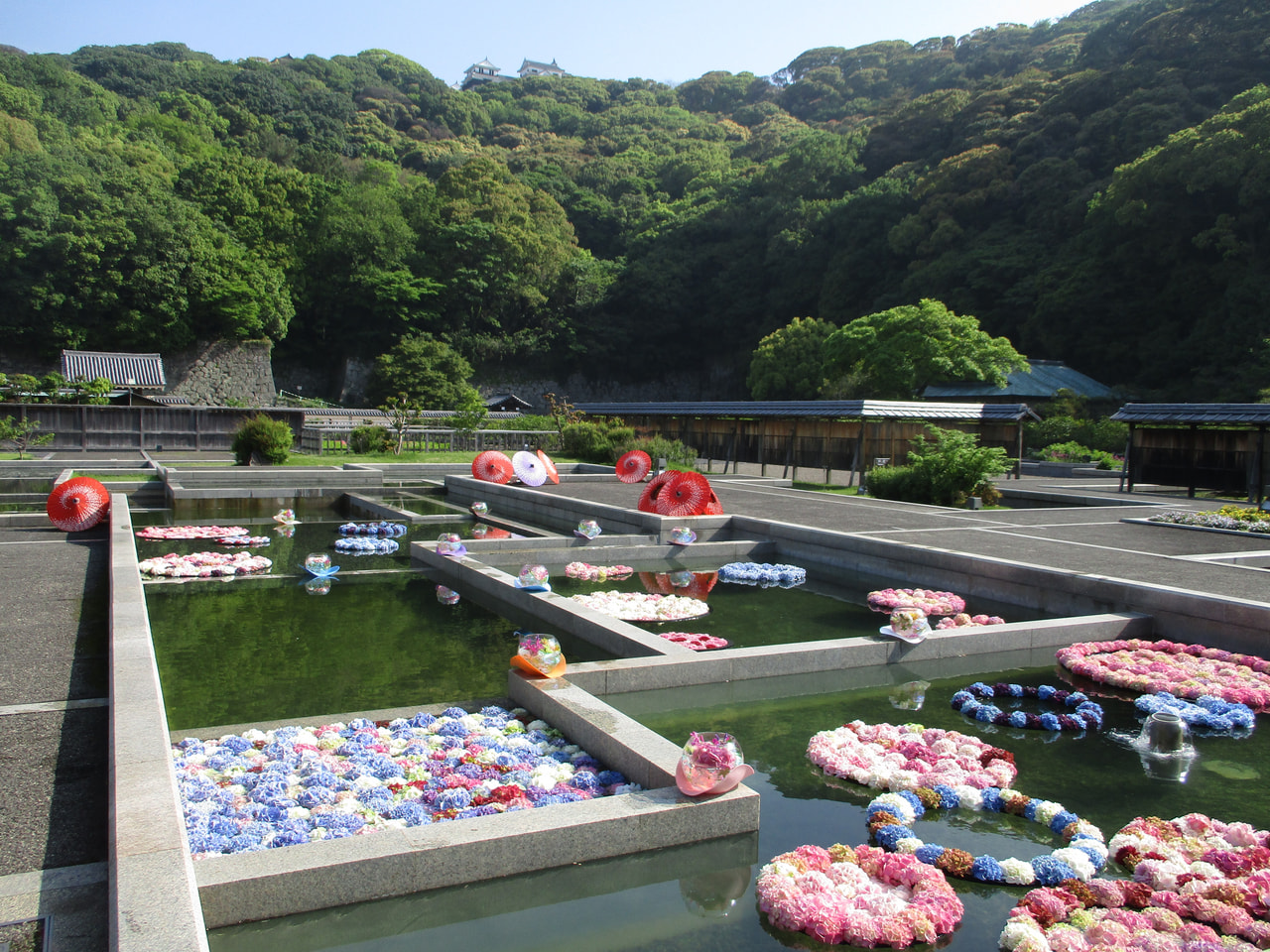 4/27～5/6　二之丸史跡庭園　恋する庭園2024